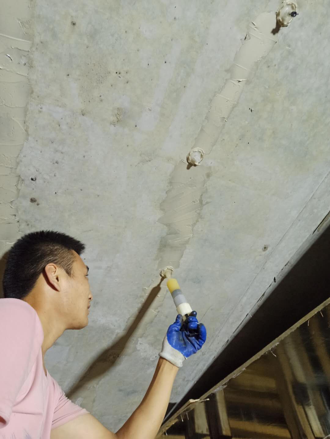 张掖房屋墙体裂缝施工方法